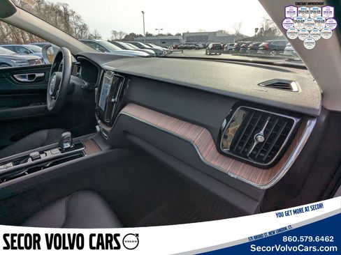 Certified 2022 Volvo XC60 B6 Inscription w/ Advanced Package image 24