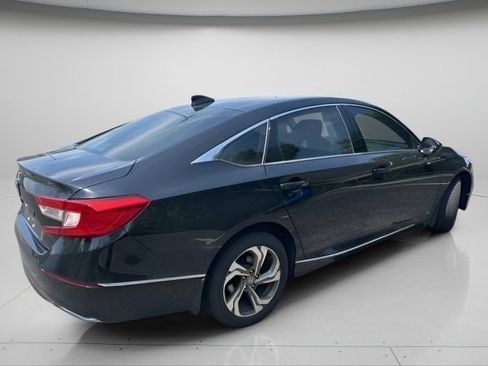 Used 2018 Honda Accord EX image 6