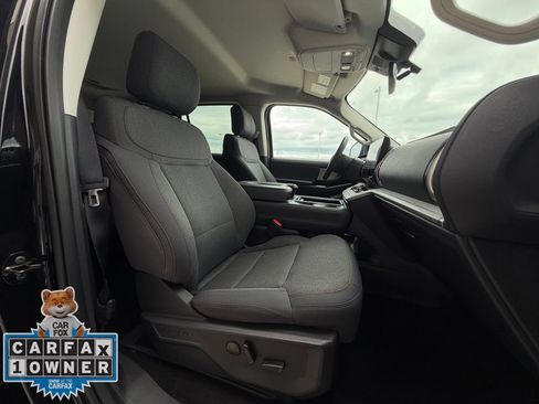 Used 2025 Ford Expedition Active AWD/4WD image 23