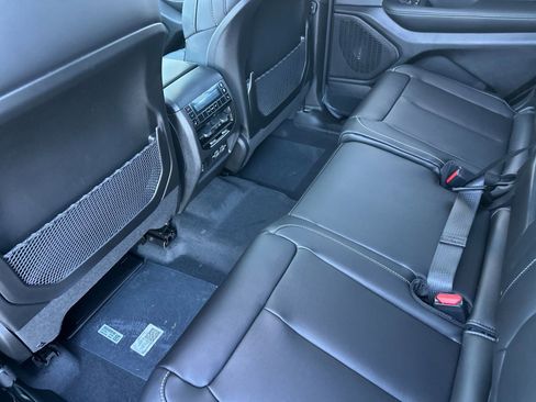 New 2025 Jeep Grand Cherokee L Limited image 12