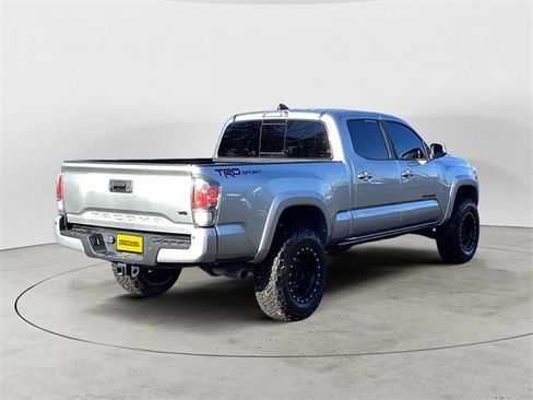 Used 2022 Toyota Tacoma TRD Sport image 5