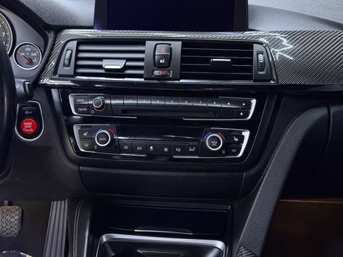 Used 2015 BMW M4 Coupe RWD image 22