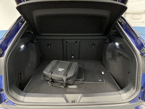 Used 2021 Volkswagen ID.4 Pro S image 16