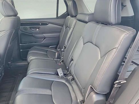 Used 2023 Honda Pilot Touring image 20