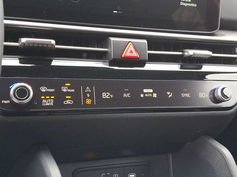 New 2026 Kia Sportage EX AWD/4WD image 9