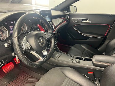 Used 2015 Mercedes-Benz CLA 250 image 7