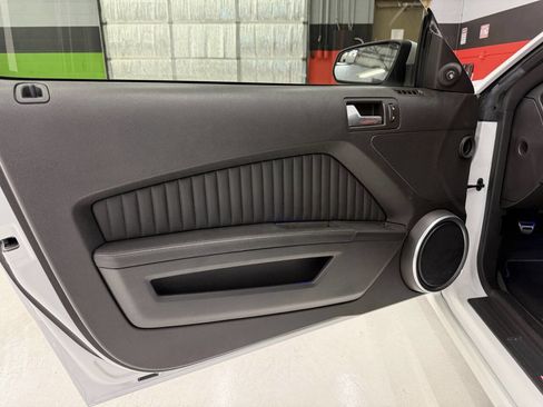 Used 2014 Ford Mustang Shelby GT500 w/ Equipment Group 821A image 21