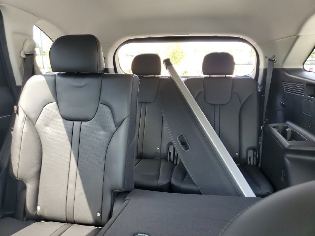 Certified 2025 Kia Sorento S AWD/4WD image 12