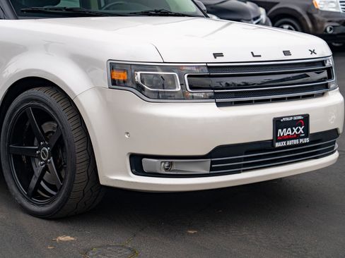 Used 2019 Ford Flex Limited w/ Equipment Group 303A AWD/4WD image 6