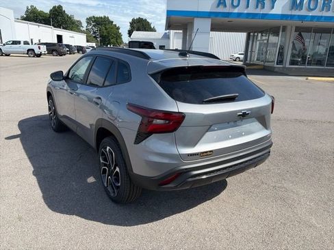 New 2026 Chevrolet Trax RS w/ Driver Confidence Package FWD image 4