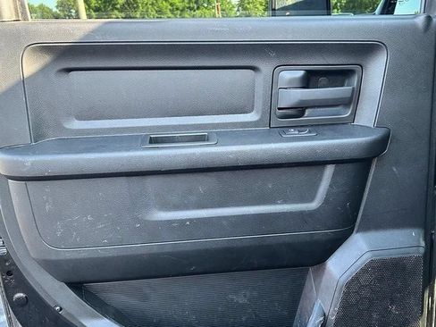 Used 2024 RAM 3500 Tradesman w/ Chrome Appearance Group AWD/4WD image 7