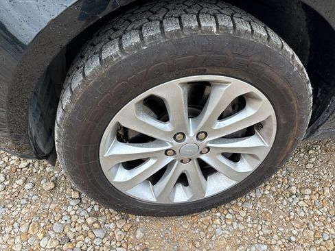 Used 2016 Land Rover Range Rover HSE image 2