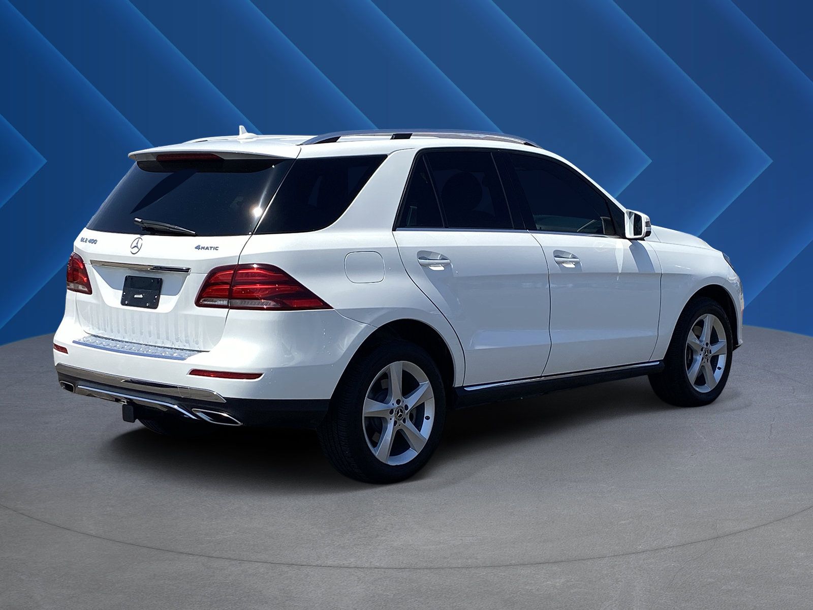Used 2019 Mercedes-Benz GLE 400 4MATIC image 3