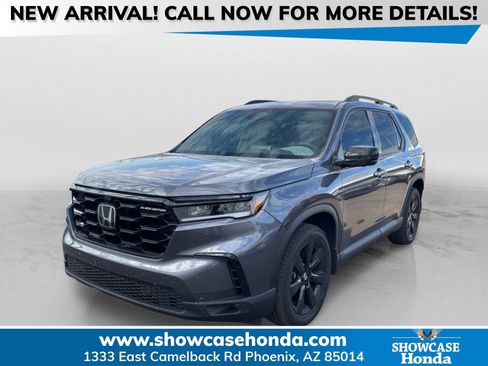 Used 2025 Honda Pilot Black Edition image 1