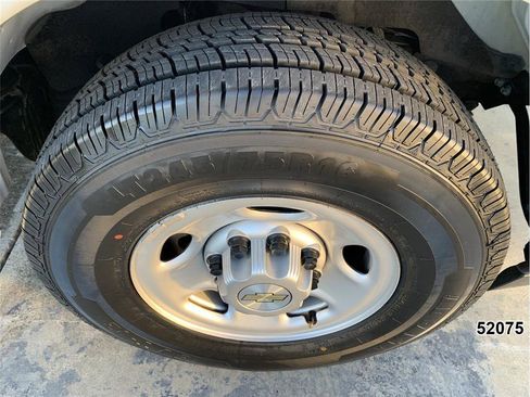 Used 2022 Chevrolet Express 2500 w/ Driver Convenience Package image 21