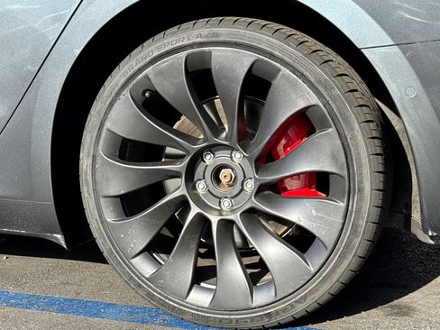 Used 2022 Tesla Model 3 Performance AWD/4WD image 4