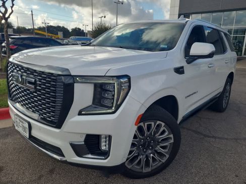 Used 2023 GMC Yukon Denali Ultimate AWD/4WD image 2