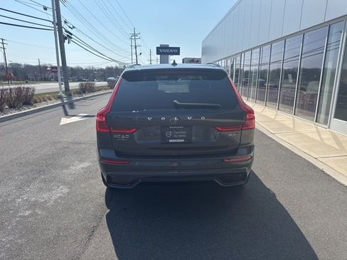 Used 2025 Volvo XC60 B5 Plus w/ Climate Package image 4