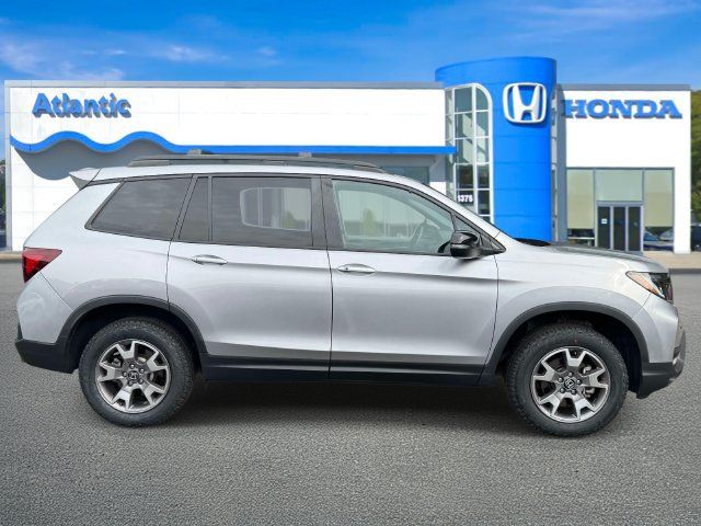 Certified 2023 Honda Passport TrailSport image 4