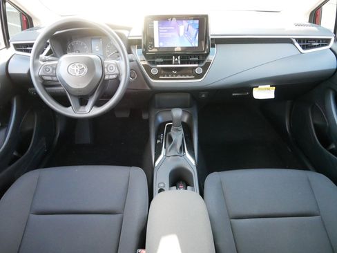 Certified 2025 Toyota Corolla LE image 10