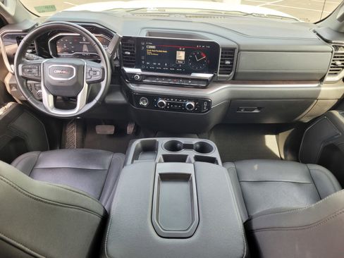 Used 2024 GMC Sierra 1500 SLT image 14