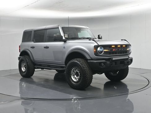 Used 2023 Ford Bronco Black Diamond AWD/4WD image 24