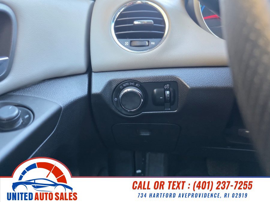 Used 2012 Chevrolet Cruze LS w/ Connectivity Package FWD image 18