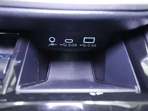 Used 2023 Subaru Outback Premium AWD/4WD image 30