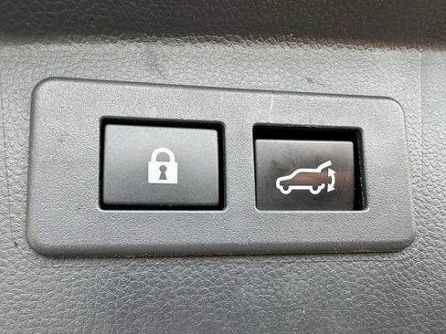 Used 2020 Subaru Outback Touring AWD/4WD image 9