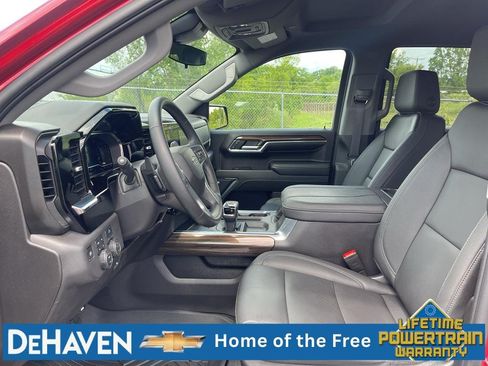 Used 2024 Chevrolet Silverado 1500 RST AWD/4WD image 19