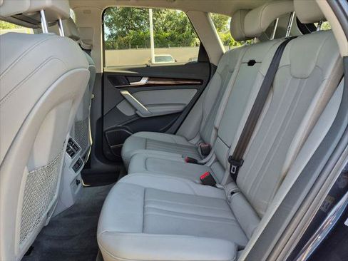 Used 2019 Audi Q5 2.0T Premium Plus w/ Premium Plus Package AWD/4WD image 24