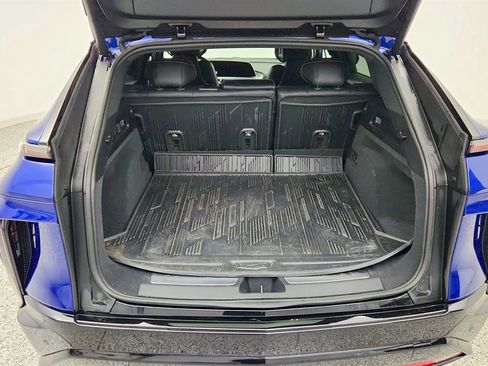 Used 2024 Cadillac Lyriq Sport image 23