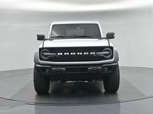 Used 2025 Ford Bronco Badlands image 24
