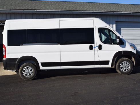 New 2024 RAM ProMaster 2500 w/ Advanced Safety Group image 5