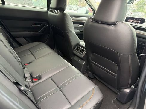 Used 2026 MAZDA CX-50 AWD 2.5 Hybrid w/ Premium Pkg image 6