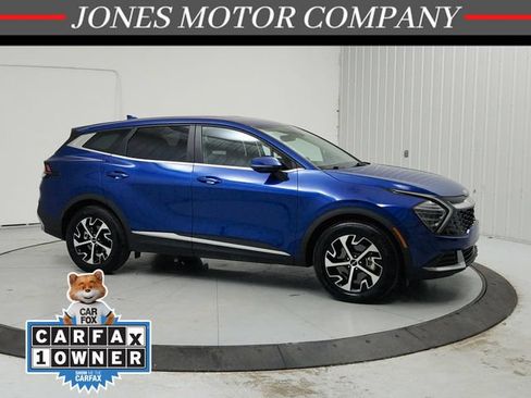 Used 2025 Kia Sportage EX FWD image 1