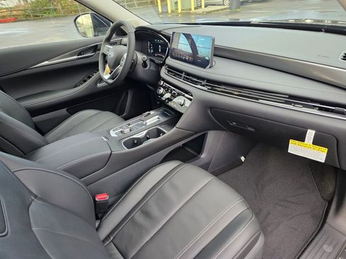 New 2025 INFINITI QX60 Luxe image 13