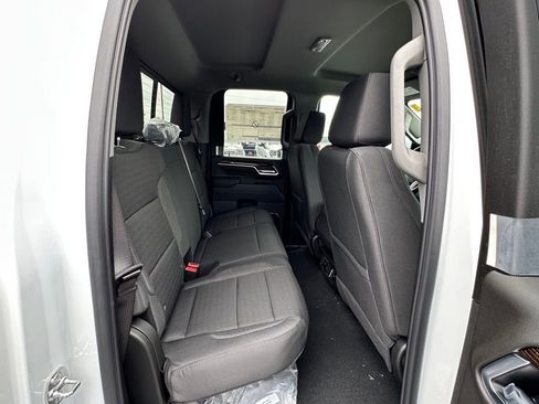 New 2026 GMC Sierra 2500 SLE w/ SLE Value Package; AWD/4WD image 13