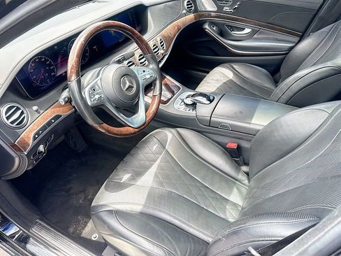 Used 2020 Mercedes-Benz S 560 4MATIC Sedan w/ Premium Package image 25