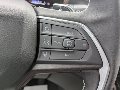 New 2026 Jeep Grand Cherokee Altitude RWD image 20