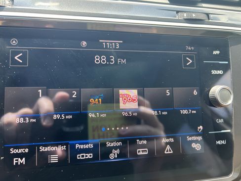 Used 2024 Volkswagen Tiguan SE image 20