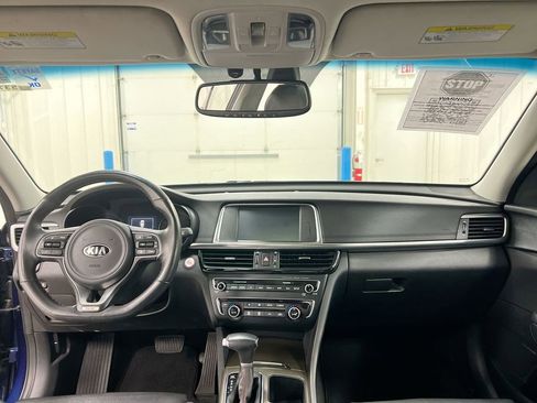 Used 2018 Kia Optima SX w/ Technology Package FWD image 10