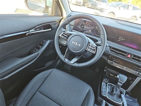 New 2026 Kia Seltos EX image 8