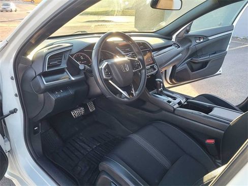 Used 2019 Honda Civic Sport image 12
