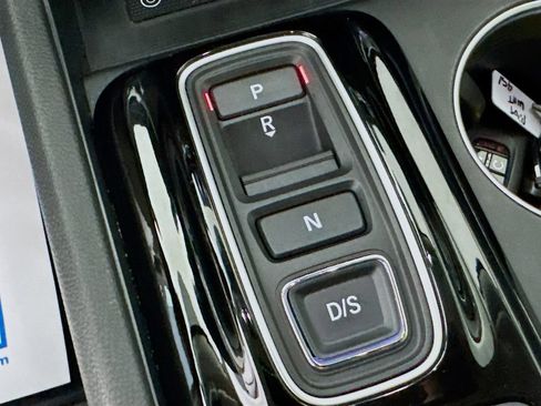 Used 2024 Honda Pilot Elite image 23