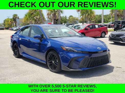 Used 2026 Toyota Camry SE w/ Convenience Package FWD image 3