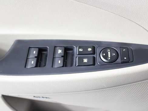 Certified 2021 Hyundai Tucson Sport w/ Winter Weather Package FWD image 24