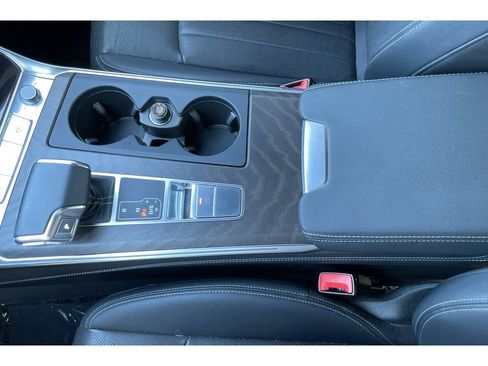 Used 2022 Audi A6 Premium Plus w/ Premium Plus Package image 29