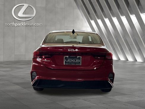 Used 2024 Kia Forte LXS FWD image 8