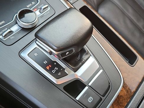 Used 2018 Audi Q5 2.0T Premium Plus w/ Premium Plus Package image 14